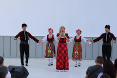 Нелина и „Шарена гайда“ с вълнуващ завършек на събора „Богородица“ в Генерал Тошево