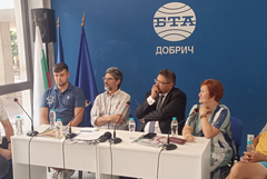 Учители, литературоведи и студенти дискутираха как Пенчо Славейков да бъде по-близко до младите хора (ВИДЕО)