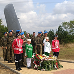 Генерал Тошево почете паметта на двамата летци, спасили града с цената на живота си (ВИДЕО)