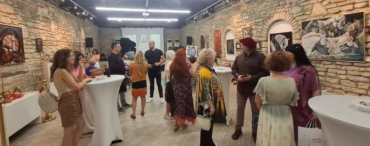 Международна изложба за съвременно изкуство събра творци в „Двореца“ в Балчик