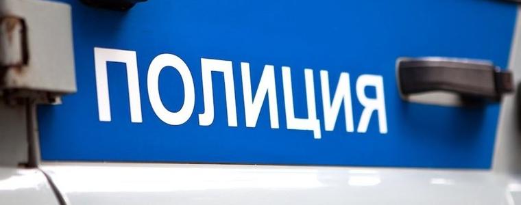 Над 1000 дрехи-менте са иззети от търговски обект в Добрич