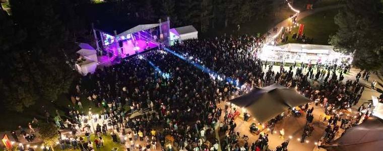 Над 680 деца преминаха през ритуалното месене на хляб в първия ден от фестивала „Пътят на хляба“