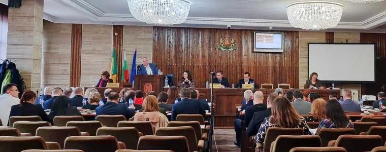 Общински съвет - Добрич заседава днес
