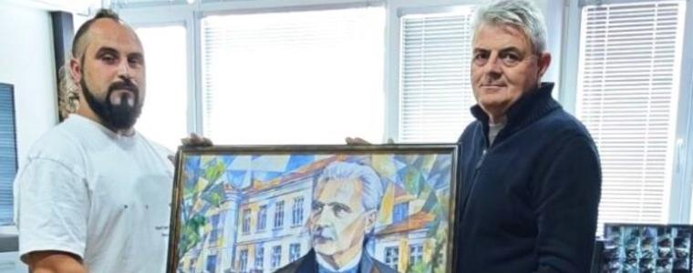 СУ „Петко Р. Славейков“ с ценно дарение от бивш възпитаник на училището