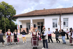 Музика, танци и настроение за празника на село Септемврийци (СНИМКИ)