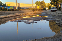 Пореден сигнал за лошото състояние на участък от улица „Суха река“ 