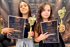 Симона и Надежда от Студио „Зонели“ се завърнаха с награди от конкурса „Звездни гласове“