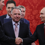 Путин разговаря три часа с пратениците на Тръмп за войната в Украйна