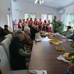 Самодейците от читалището в Коритен изненадаха възрастните хора от Дома в село Добрин