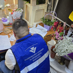 В навечерието на първия учебен ден НАП провери 88 търговци на цветя 