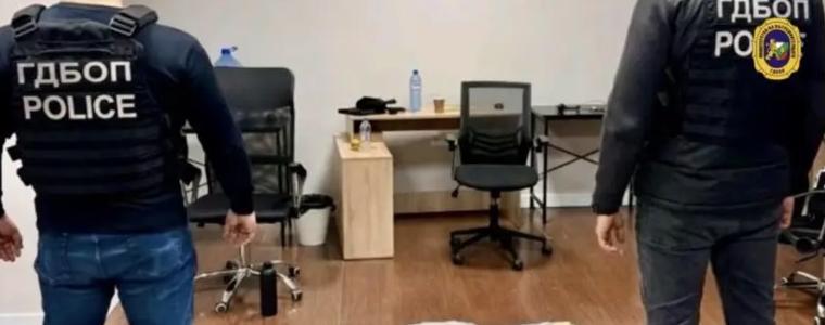 Деветима задържани и щети за 600 000 евро след акцията на ГДБОП срещу онлайн измами