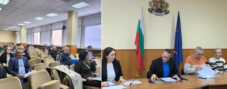 Институциите в област Добрич докладваха готовност за работа през зимата