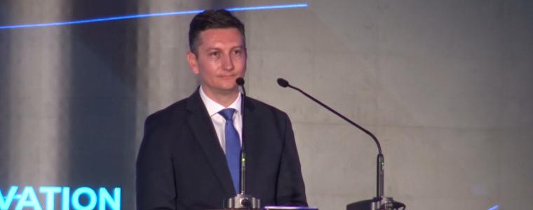 Министърът на иновациите: България може да води в технологичната революция, която ще промени света (ВИДЕО)