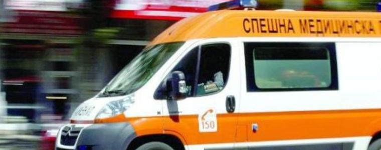 Шофьор пострада при челен сблъсък на кръговото кръстовище край Албена