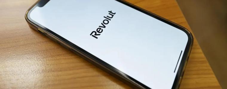 Срив в Revolut засегна плащанията и достъпа до приложението