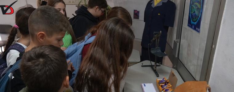 Ученици от Добрич отбелязаха Световния ден на пощата и подкрепиха инициативата „Писмо пътува из България“ (ВИДЕО)