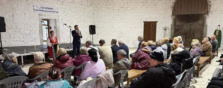 В Оброчище отбелязаха Деня на възрастните хора