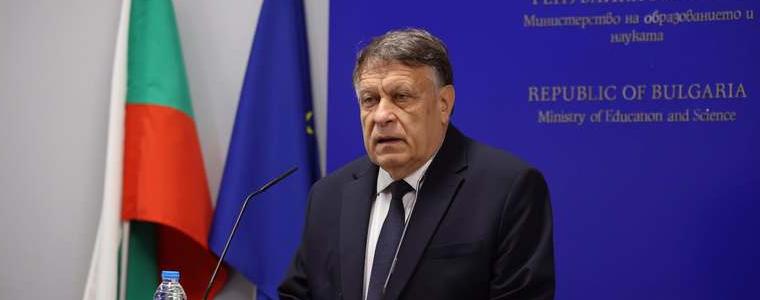 Възнагражденията на младите висшисти са се увеличили близо три пъти в рамките на десетилетие