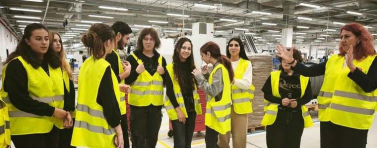 Младежи от Добрич посетиха местни предприятия в рамките на срещи с работодатели
