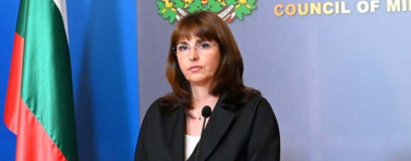 Скачат помощите при раждане на дете и майчинството за втората година