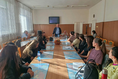 Чистотата на българския език и мисията на учителя бе тема на разговор в Колеж-Добрич