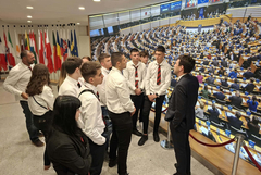 Ученици от ФСГ „Васил Левски“ посетиха Европейския парламент в Брюксел