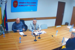 Вандалските прояви по спирките в Добрич затрудняват изграждането на нови заслони
