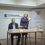 Мая Манолова: Утре започваме съвместни проверки на КЗП, НАП и БАБХ в складовете на търговските вериги