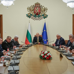 Нови удари с дронове по два кораба край българския бряг, единият е потънал край Крапец