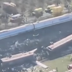 Поне 68 жертви на влаковата катастрофа в Испания, търсят се оцелели сред отломките